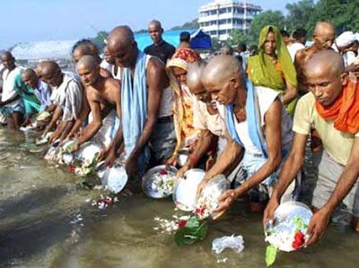 एक राक्षस ‘गयासुर’ के कारण गया बना है मोक्ष स्थली