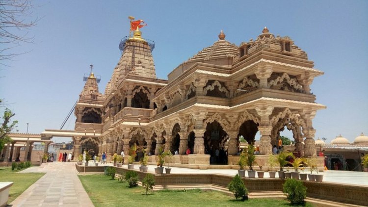 Travel Plan for Sanwariya Seth Darshan – Complete Guide, Route, Best Time & Travel Tips